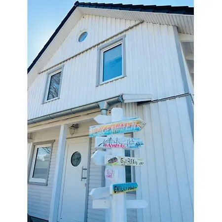 With 3 Bedrooms *
